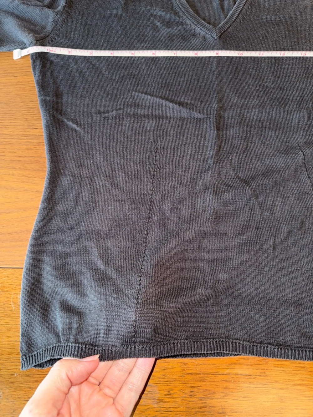Emanuel Ungaro Petite V-Neck Short Sleeve Top in Charcoal - Picture 6 of 10